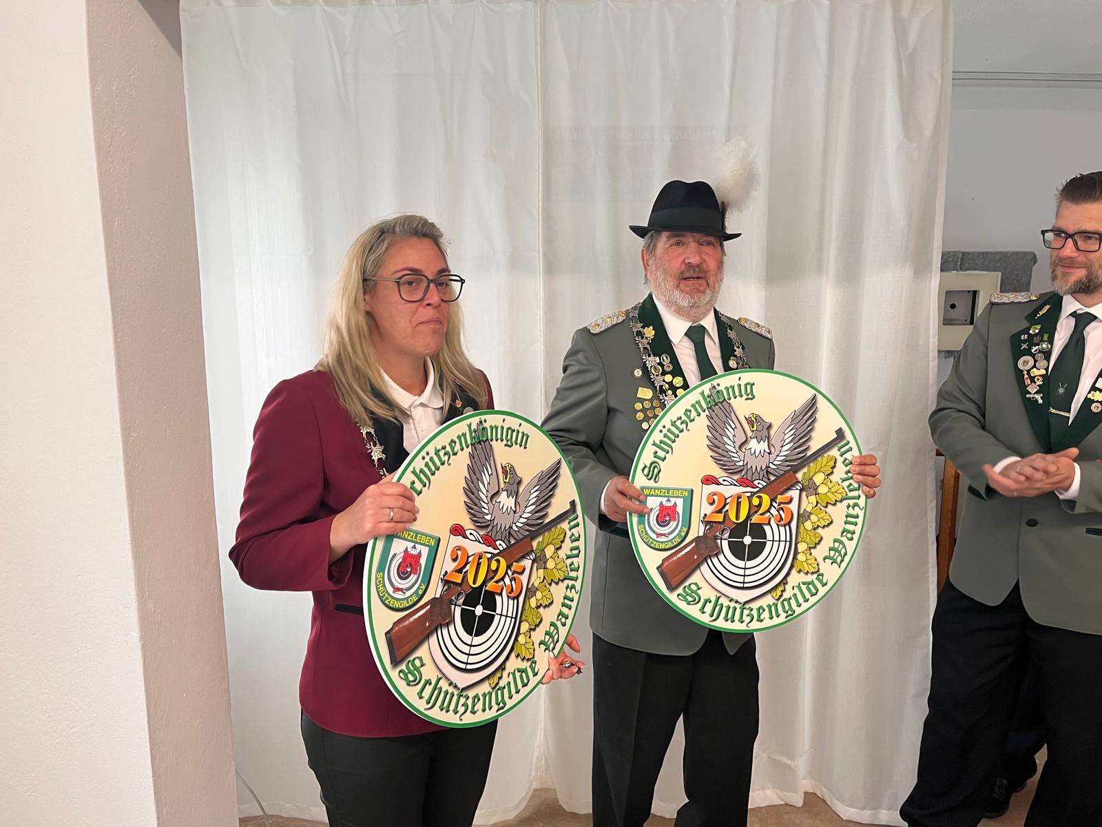 Neue Schützenkönige 2025 beim traditionellen Schützenfrühstück gekrönt